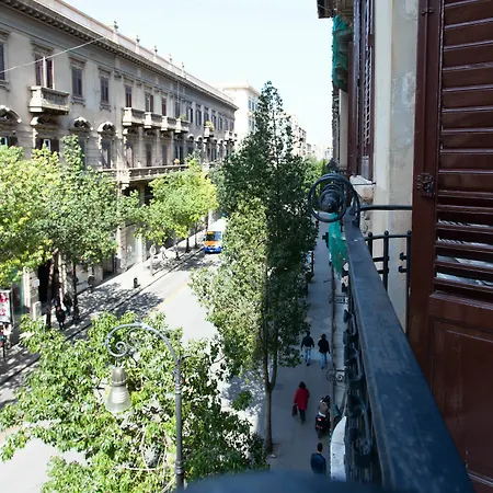 A Casa Di Anna Apartment Palermo